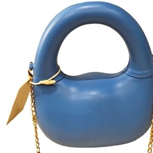 NEW! MADISON WEST Circular Hard Body Purse with Gold Chain.